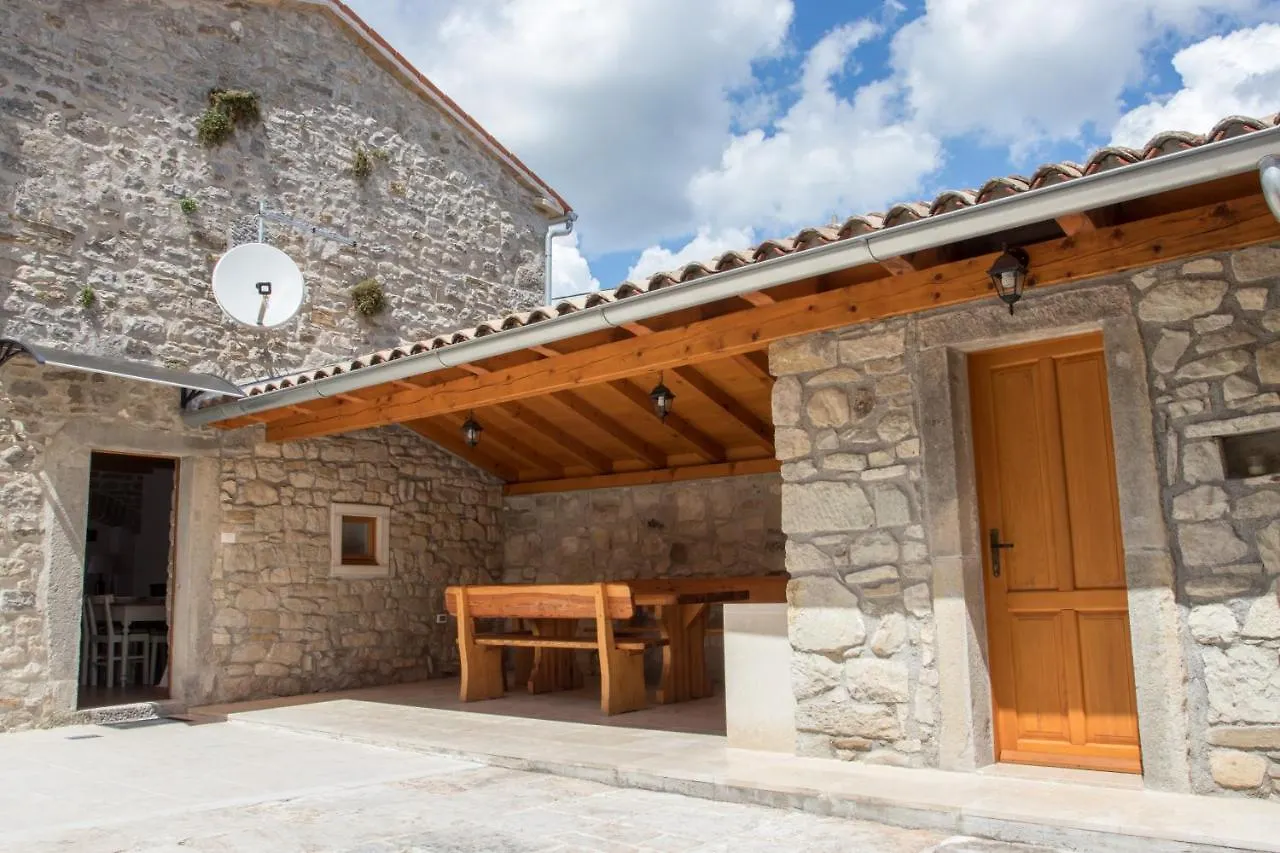 New Renovated Stone House Apartment Gracisce 0*,